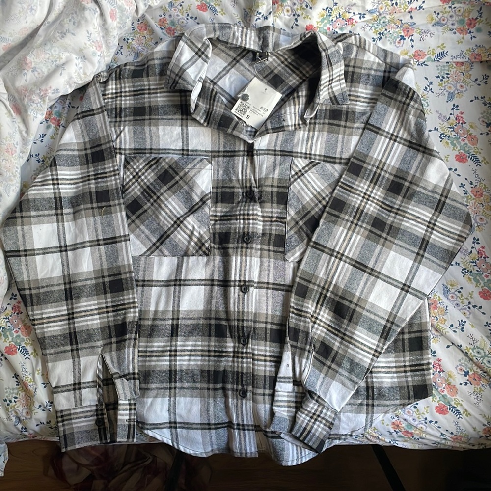 Forever 21 / Flannel / Brand new / W tags / Small